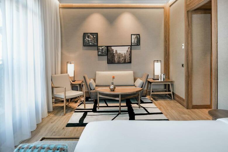 Hotel C�rculo Gran V�a, Autograph Collection (Adults Only)