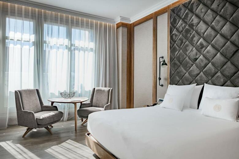 Hotel C�rculo Gran V�a, Autograph Collection (Adults Only)