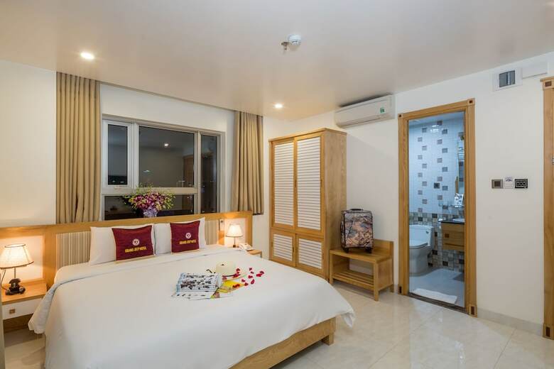 Grand Jeep Hotel Danang