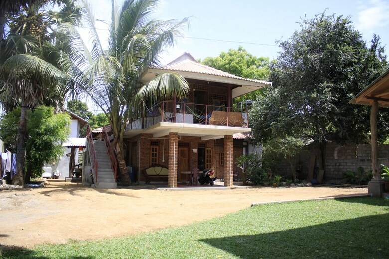 Hotel Surf Camp Arugam Bay