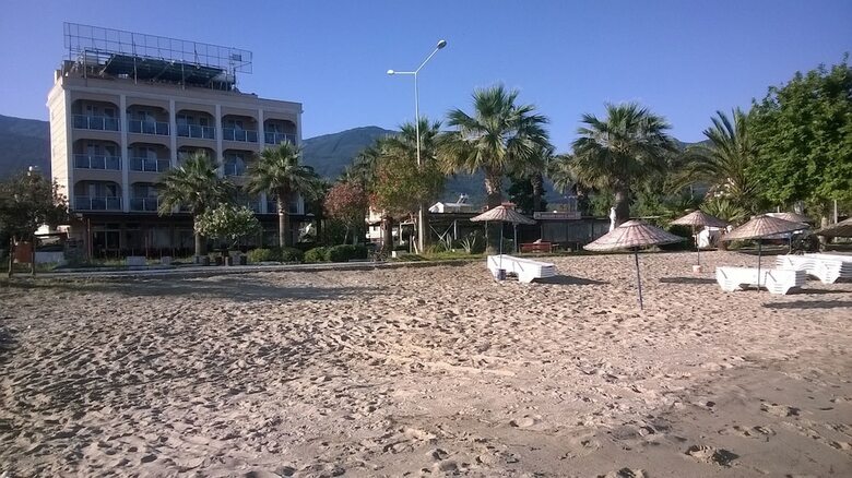 Hotel Holiday Otel