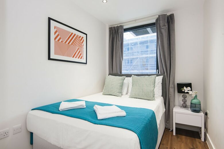 Aldgate City Apartments