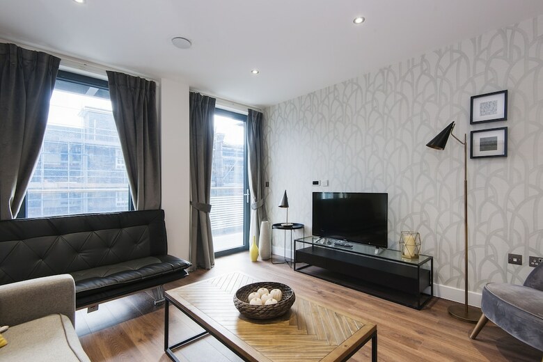 Aldgate City Apartments