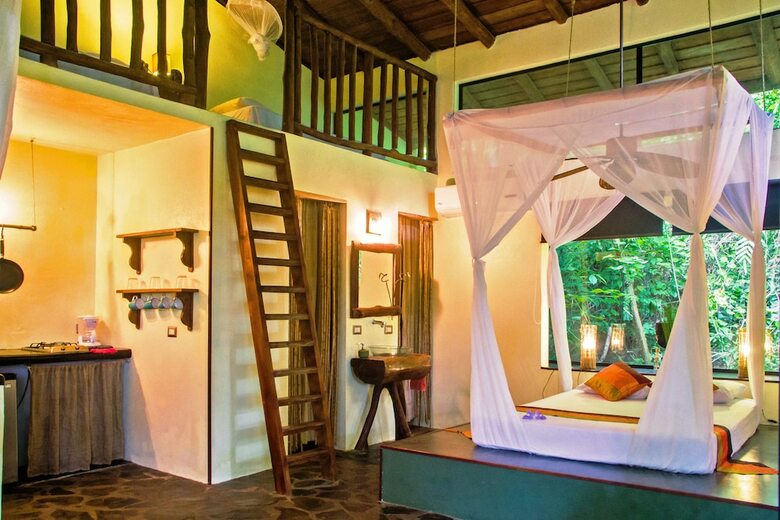 Hotel Canaima Chill House