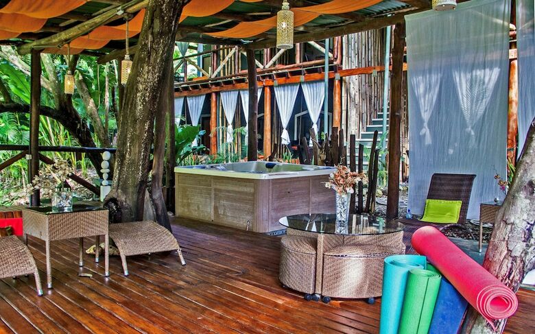 Hotel Canaima Chill House