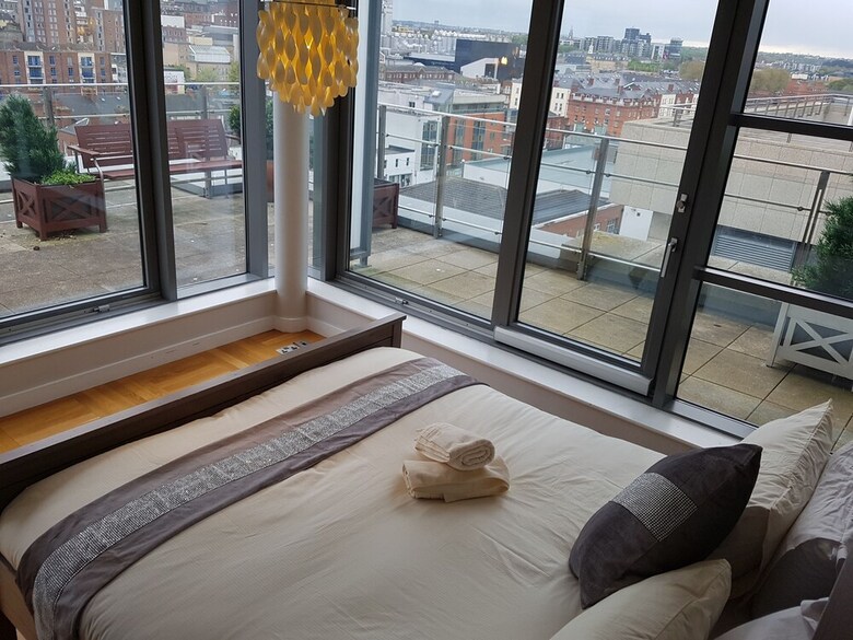 Penthouse Apartment In Smithfield
