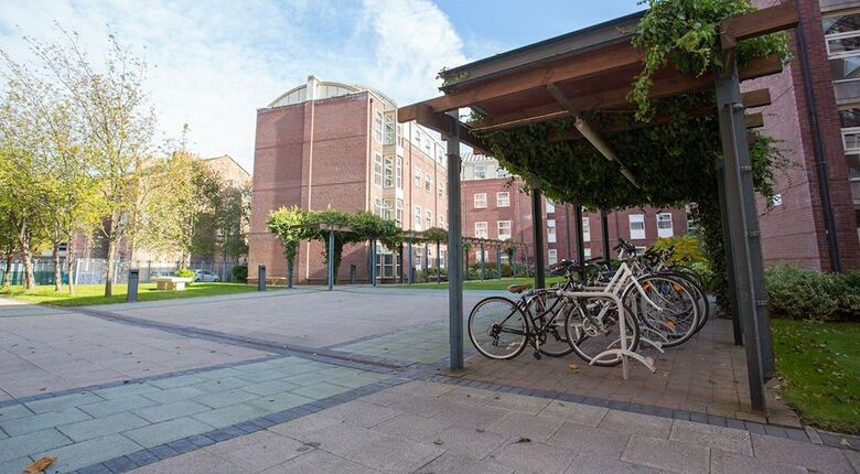 Hostal Agnes Jones House - Campus Residence
