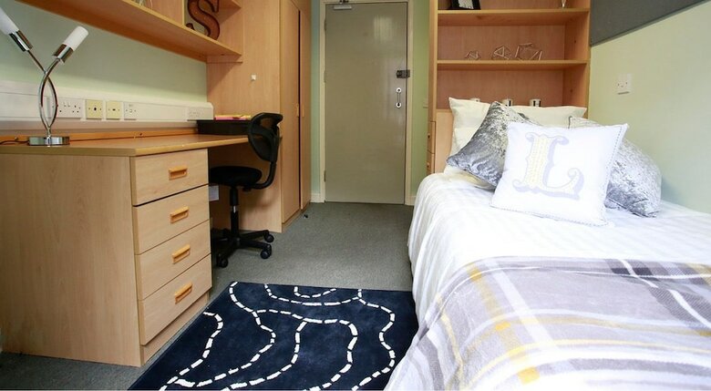 Hostal Agnes Jones House - Campus Residence