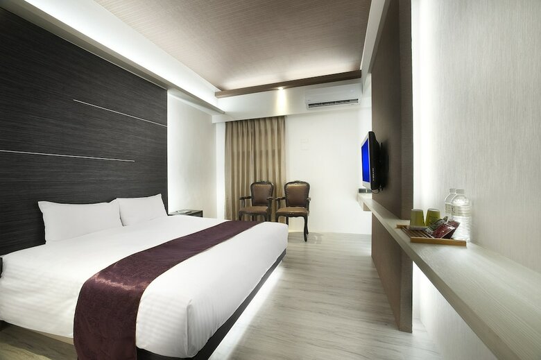 One Fukun Hotel