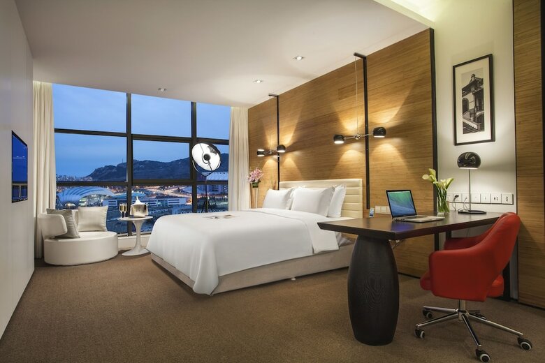 Himalayas Qingdao Hotel