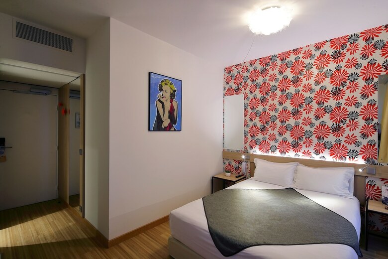 Hotel Hor Les Lumi�res