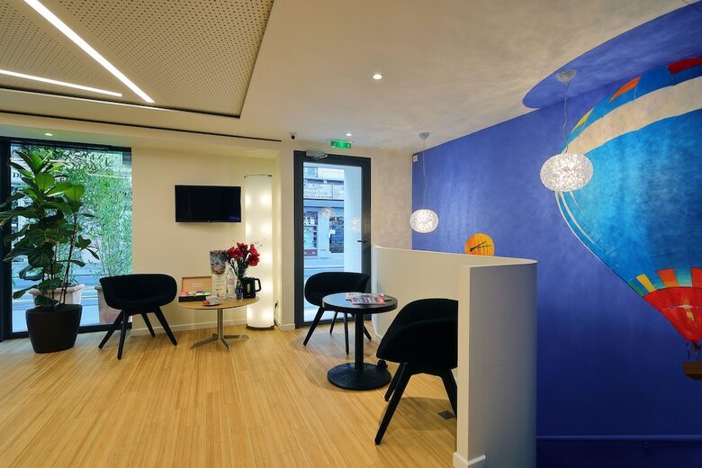 Hotel Hor Les Lumi�res