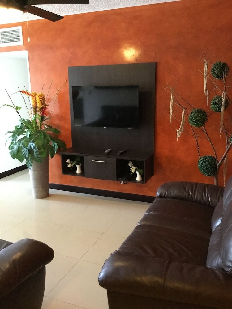 Apartamentos Jaco Beach Condos