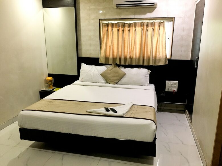 Hotel Bkc Palace