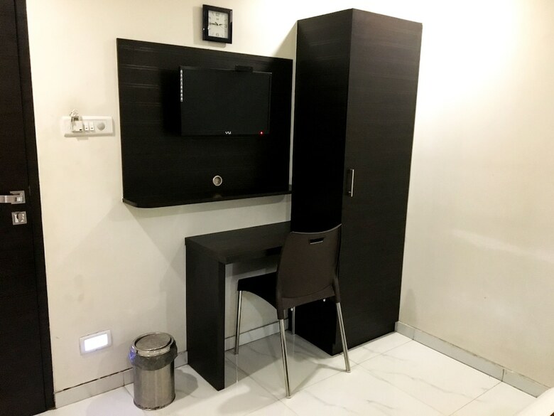 Hotel Bkc Palace