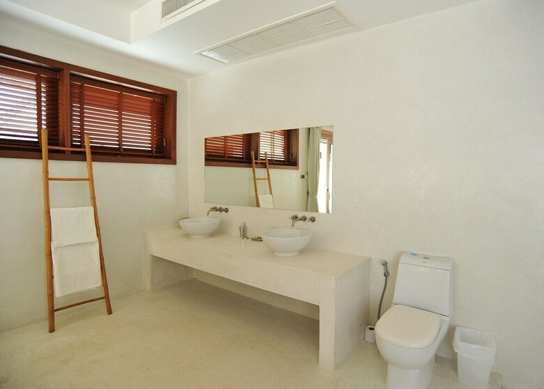 Maenam Hills Villa