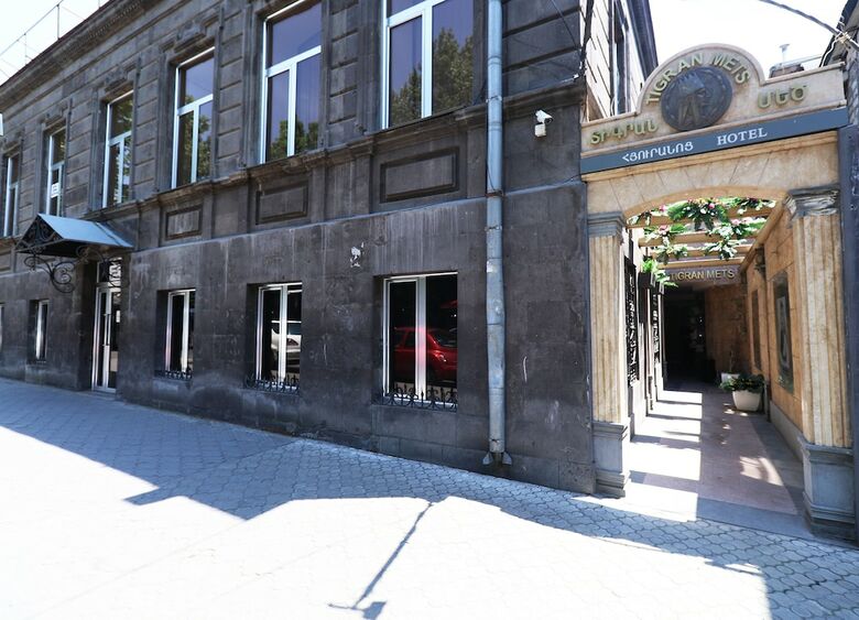 Hotel Tigran Mets