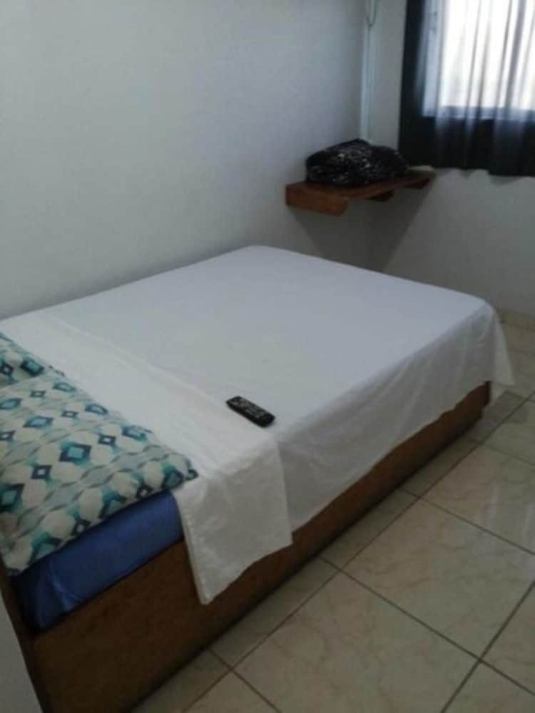 Santa Cruz Hotel