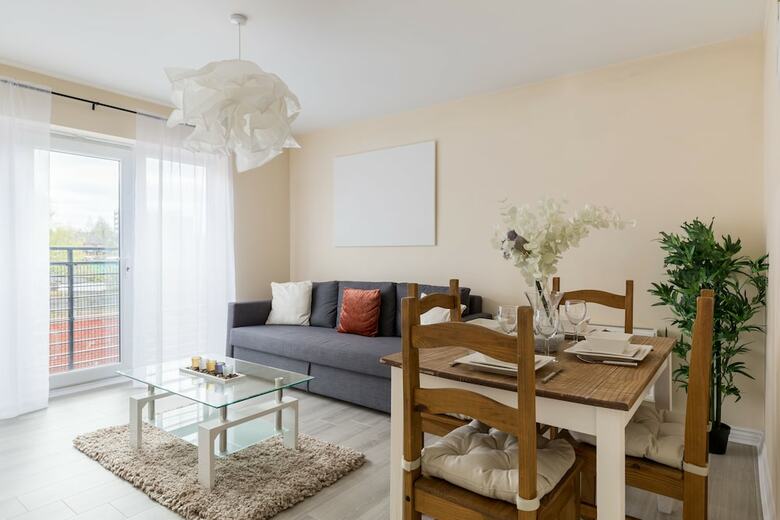 Luxury Two Bed Apartment With Parking - Wolverhampton