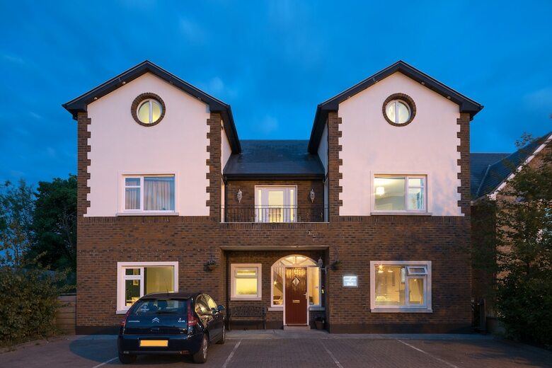 Hotel Pembroke House