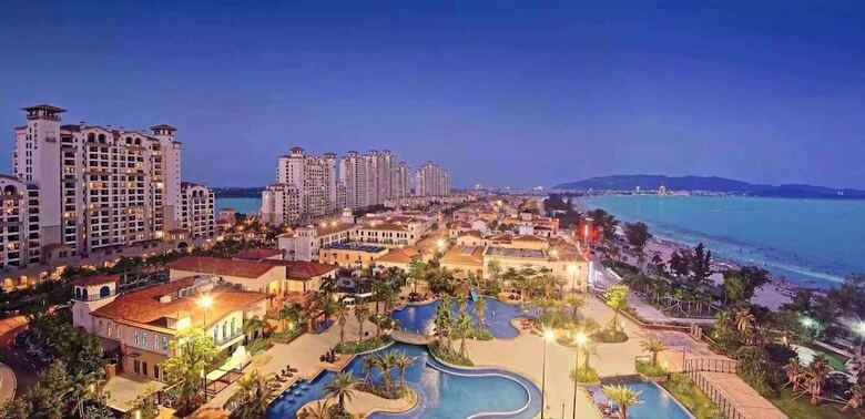 Twin Moon Bay Wehouse Hotel