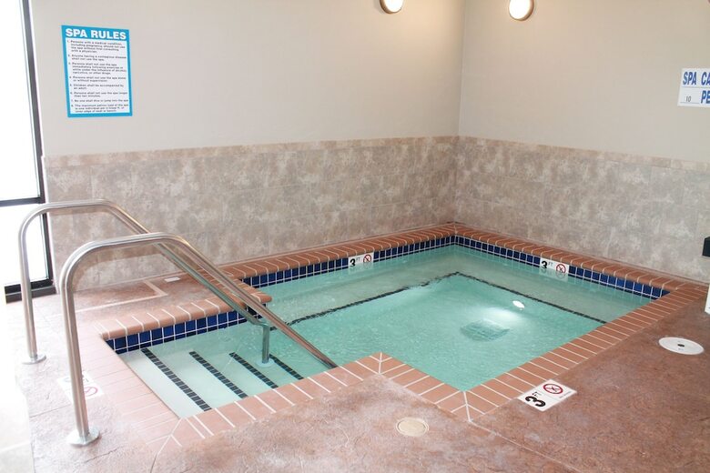 Hotel Brookstone Lodge & Suites