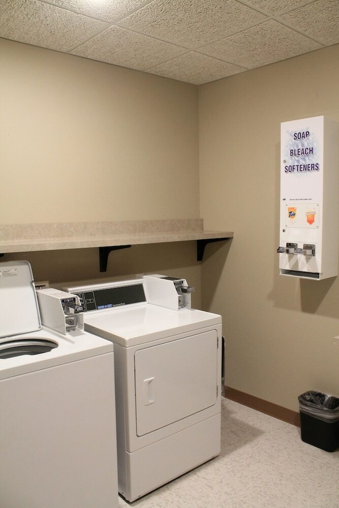 Hotel Brookstone Lodge & Suites