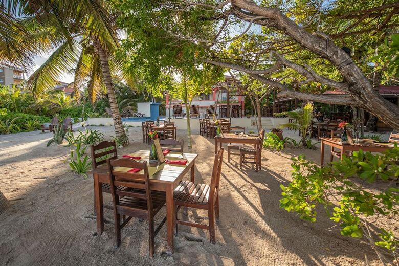 Hotel Bella Vista Guesthouse & Cabins