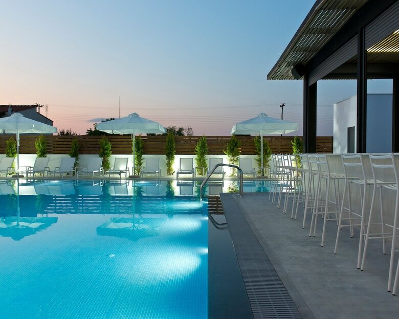 The Oak Hotel Keramoti