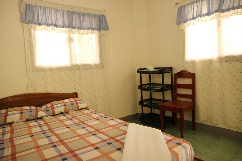 Bed & Breakfast Joan Beach Resort