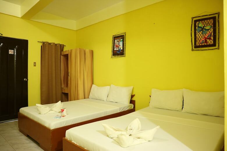 Hotel Simon's Heritage Resort