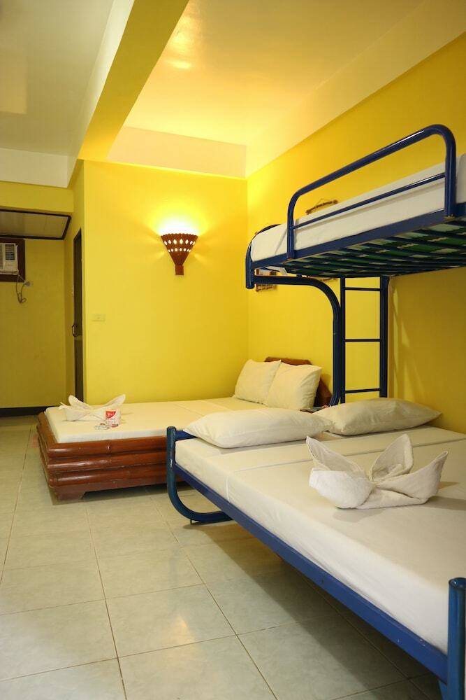 Hotel Simon's Heritage Resort