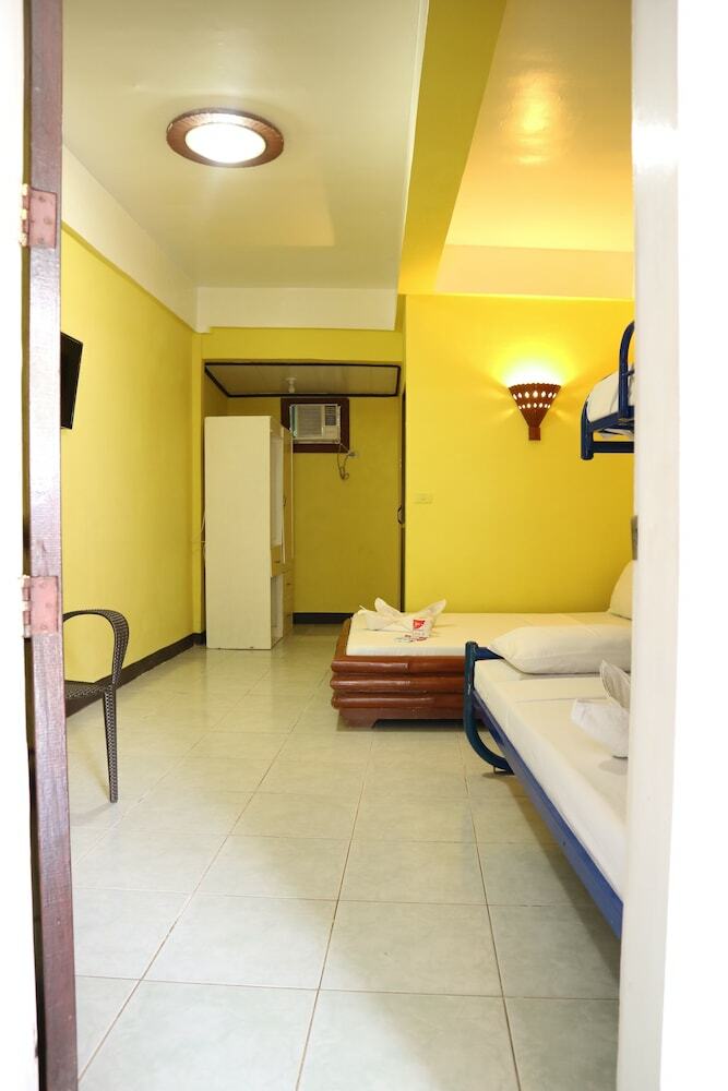 Hotel Simon's Heritage Resort
