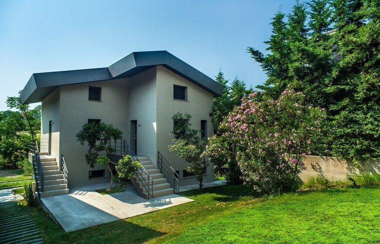 Sani Woods Apartments