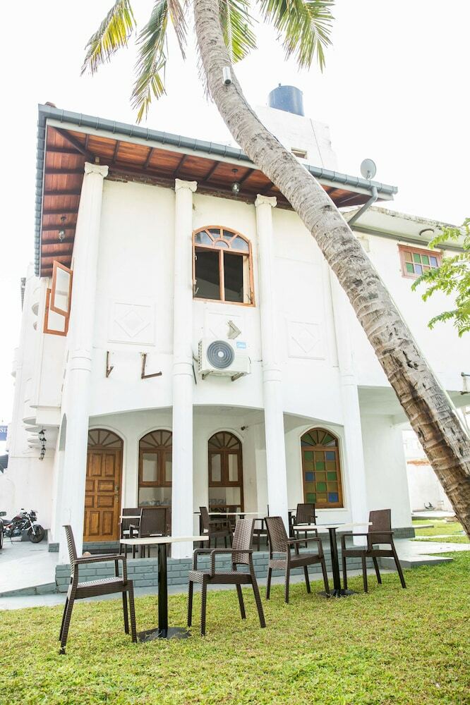 Marine Six Hotel
