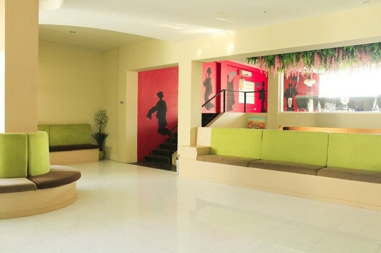 Kimono Hotel