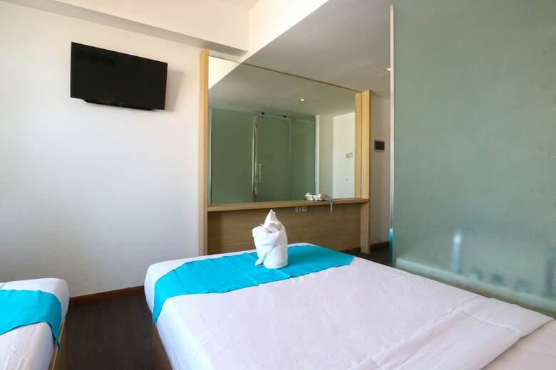Kimono Hotel