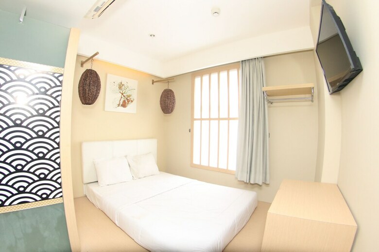 Kimono Hotel