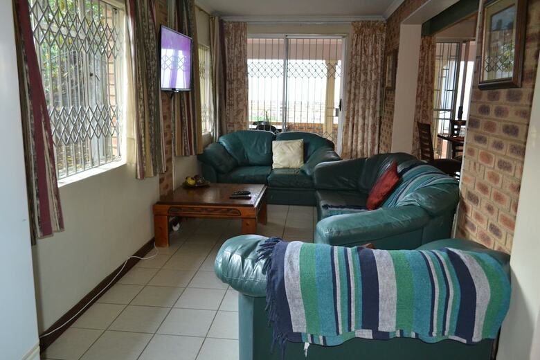 Hotel Kamogelo Guest House