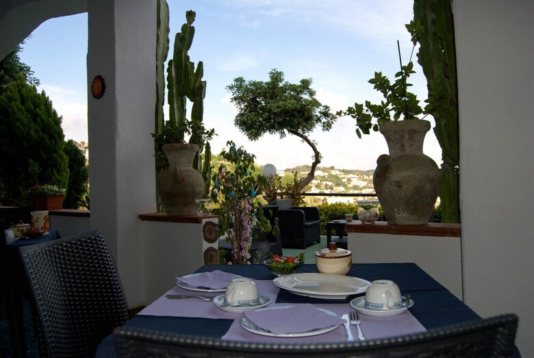 Villa Raffaela B&B