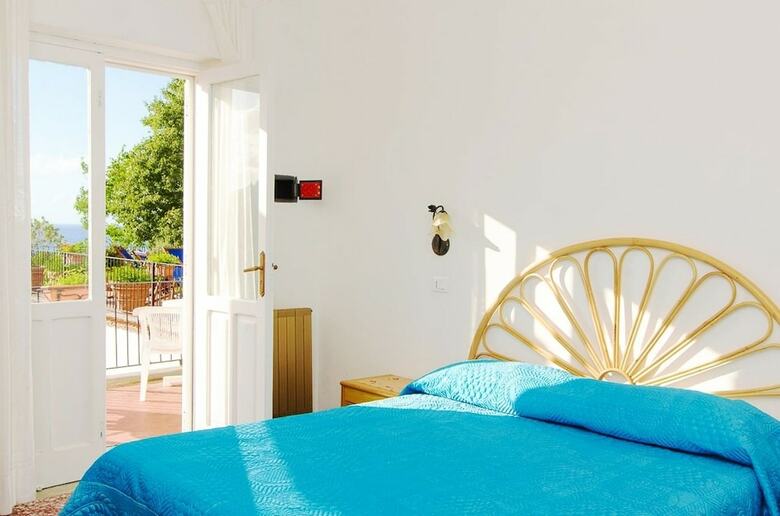 Villa Raffaela B&B