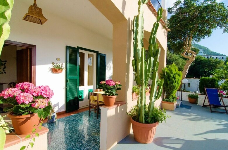 Villa Raffaela B&B