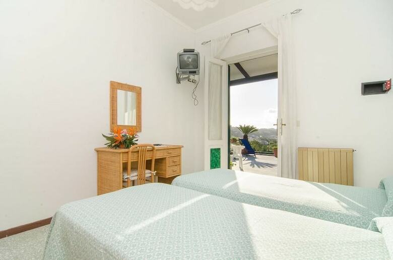 Villa Raffaela B&B