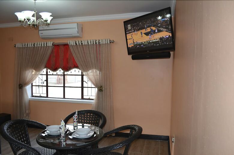 Hotel Rochilla Guest House