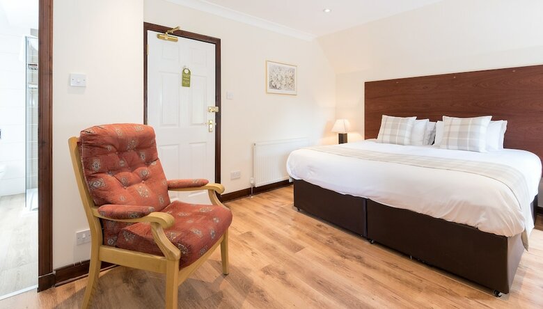 Hotel The Claymore Guest House