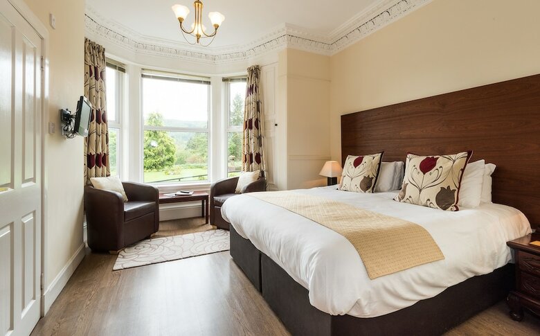 Hotel The Claymore Guest House