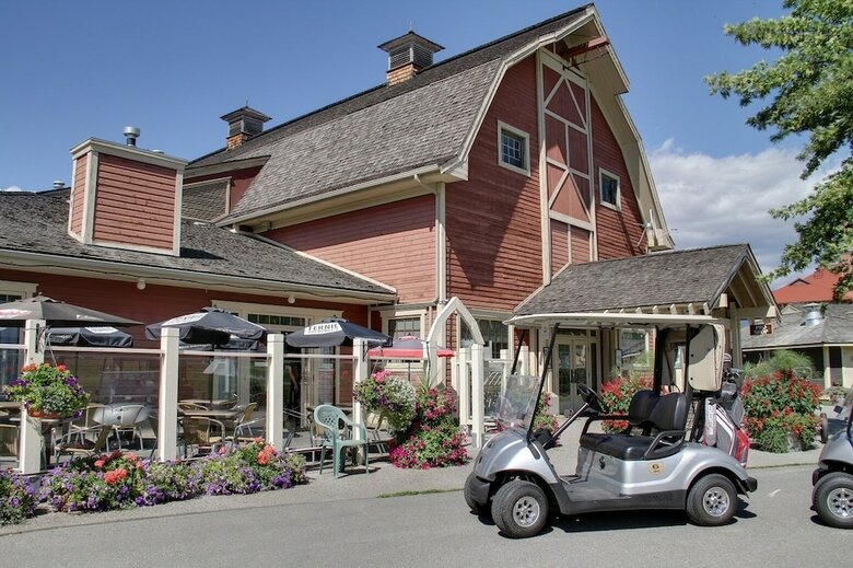 Apartamento St. Eugene Golf Resort & Casino