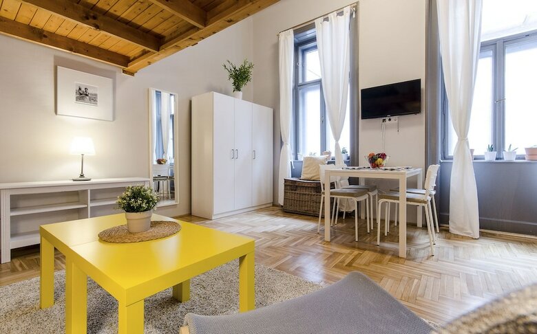 Chili Apartments