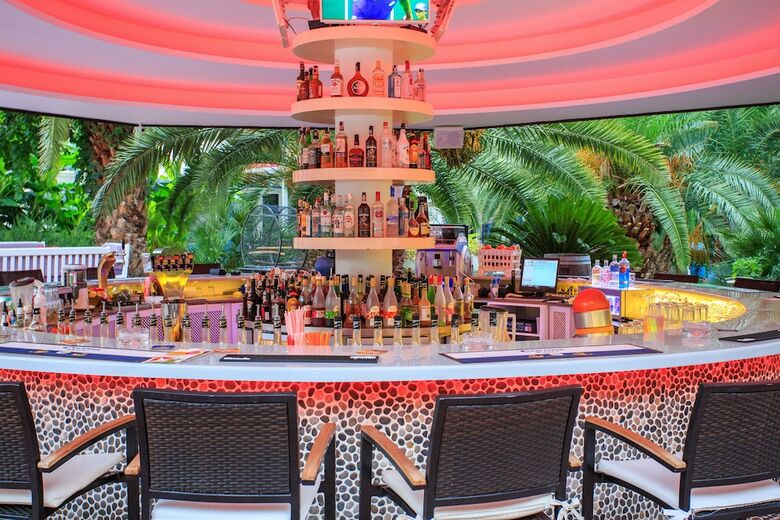 Flamingo Hotel