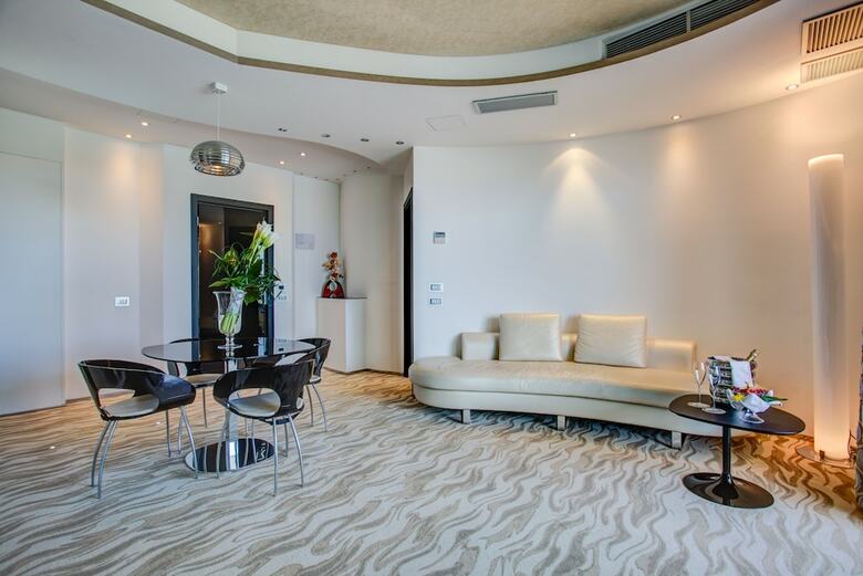 Hotel Premier & Suites - Premier Resort